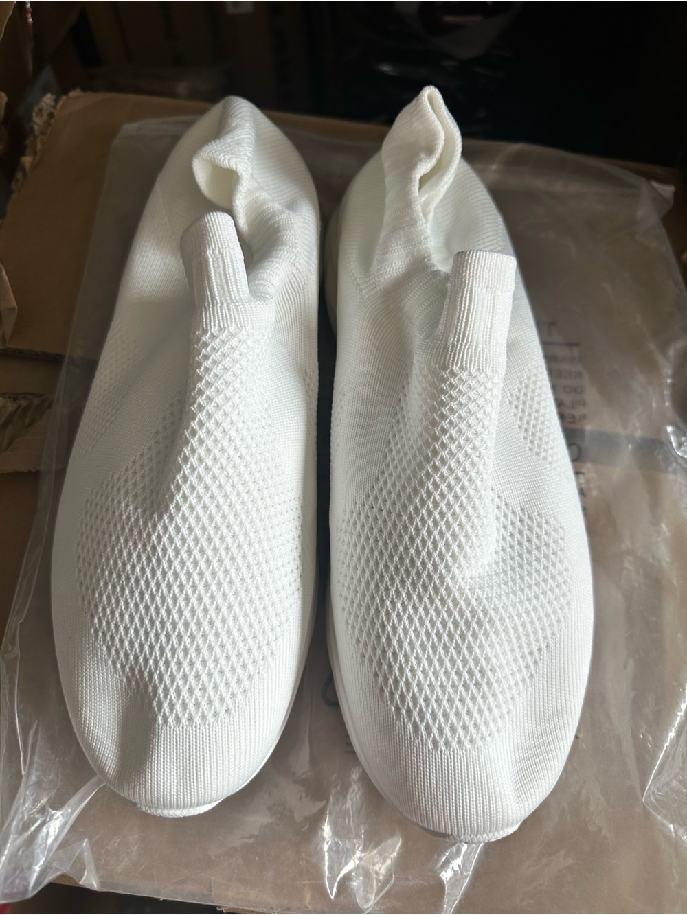 Womens Slip-On Knit Athletic Shoes - White